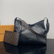 Louis Vuitton Shopping Bags